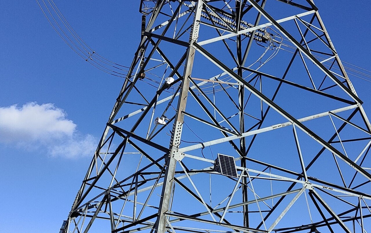 輸電線路智能 AI 多目監(jiān)控裝置