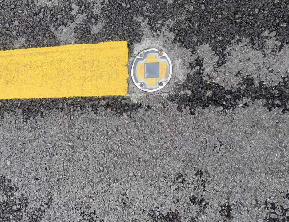 科技 “盾牌” 護(hù)電纜：湖南電力引入深圳特力康地埋電纜防外破警示裝置，告別外破困擾